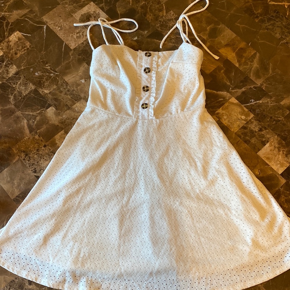 Women’s dress size M.